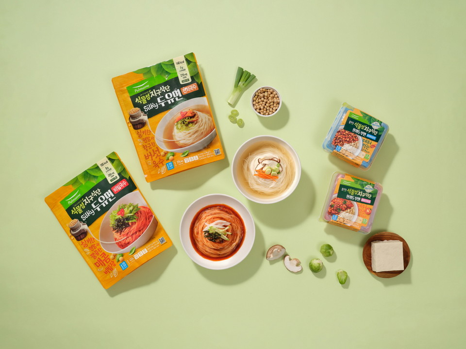 풀무원은 최근 두유면을 추가로 출시하며 풀무원표 건강면 라인업을 더욱 탄탄하게 구축했고 이로 인한 두부면·두유면의 쌍끌이 효과를 이어가고 있다. [사진=풀무원]