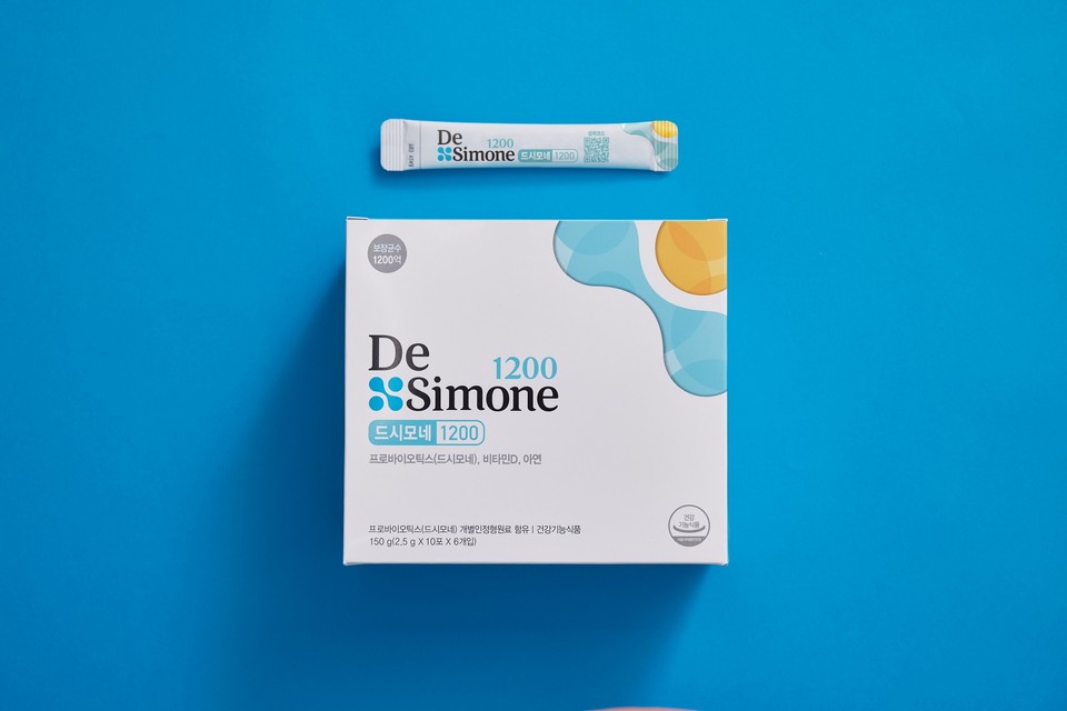 IT헬스케어기업 헥토헬스케어는 장 건강·뼈 건강·정상적인 면역 기능까지 한 번에 케어할 수 있는 3중 기능성 프로바이오틱스 ‘드시모네 1200’을 선보인다. [사진=헥토헬스케어]