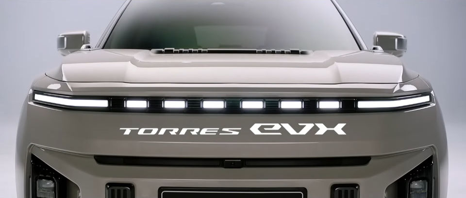 KG 모빌리티는 토레스 EVX 사전계약 고객 및 본계약 고객에 충전 서비스를 제공할 예정이다. [사진=KG 모빌리티] 