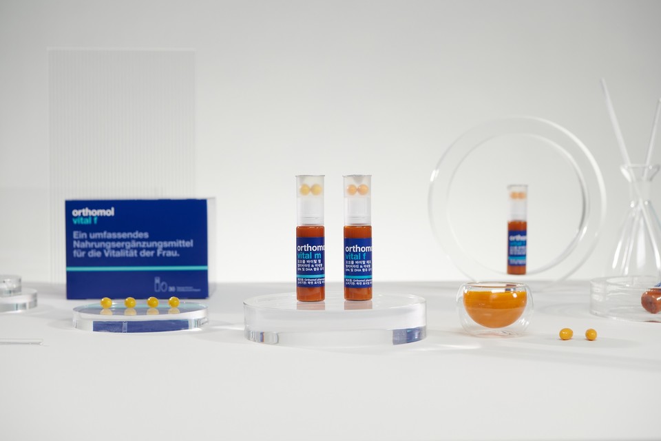 동아제약은 지난 13일 CJ온스타일 ‘최화정쇼’를 통해 진행한 독일 프리미엄 건강기능식품 ‘오쏘몰’의 신규 라인업 ‘오쏘몰 바이탈’ 런칭 방송에서 준비한 수량을 모두 완판을 기록했다. [사진=동아제약]