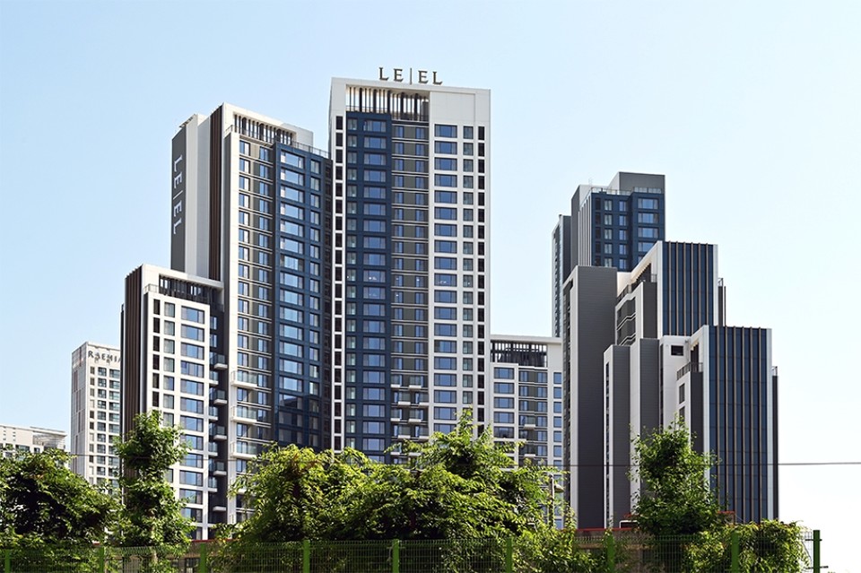 르엘 브랜드 컨셉인 고급스러움을 극대화한 ‘신반포 르엘’ 외관 이미지 [사진=롯데건설]