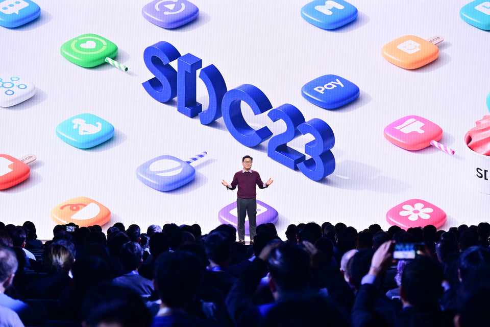 사용자·기기·서비스를 연결해 홈을 중심으로 개인과 가족의 건강을 돌볼 수 있는 헬스 솔루션을 제시하고 개발자들과 파트너들의 참여를 독려했다. [사진=삼성전자]