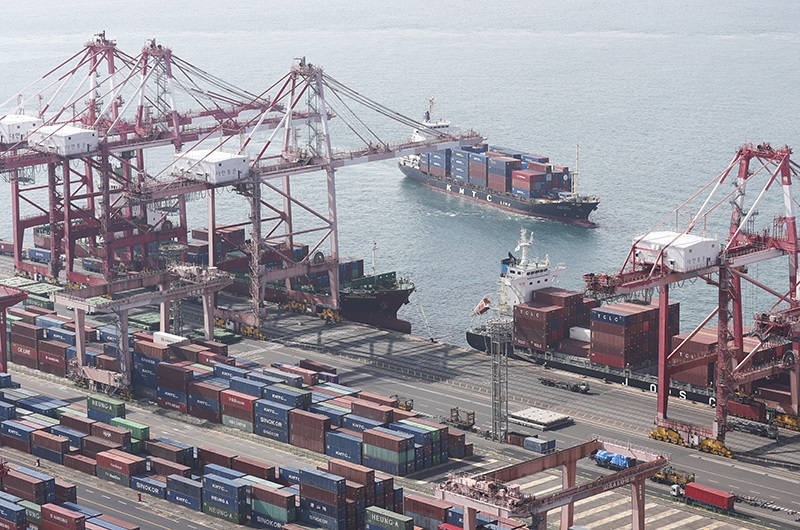 국제통화기금(IMF)이 최근 한국경제성장률 전망을 7월과 동일하게 1.4%를 유지했다. [사진=기재부]