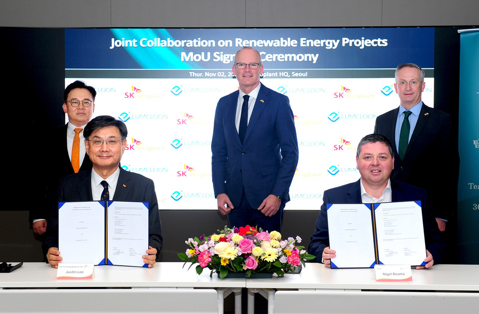SK에코플랜트는 지난 2일 아일랜드 럼클룬에너지와 신규 데이터센터 연료전지 공급을 위한 양사 협력 및 태양광, 수소, ESS 등 신재생에너지 관련 협력을 골자로 하는 MOU를 체결했다. [사진=SK에코플랜트]