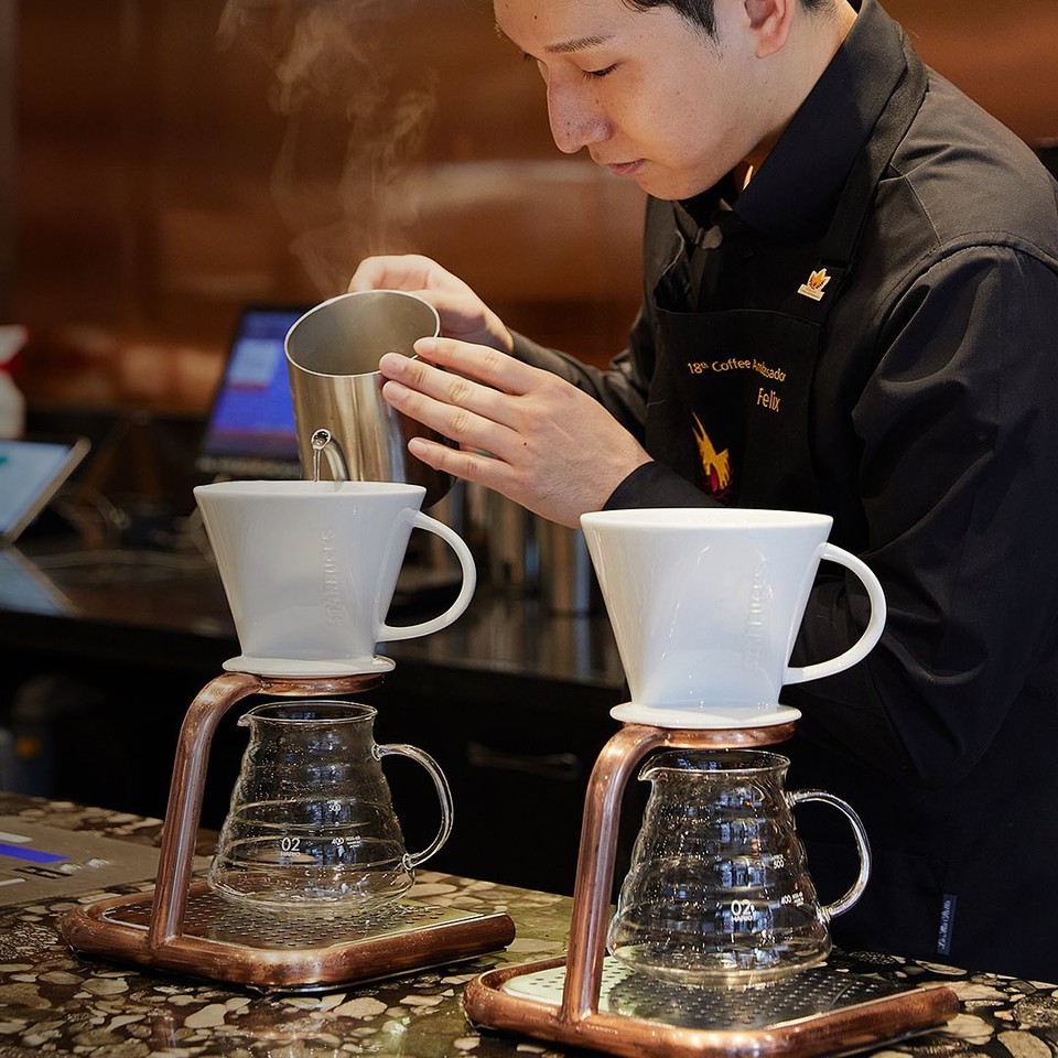 스타벅스 코리아가 이달 7~21일까지 3주간 매주 목요일마다 수도권에 위치한 거점 리저브 매장에서 ‘리저브 프리미엄 클래스’를 연다. [사진=스타벅스 코리아] 