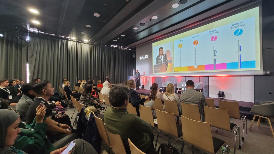 삼양홀딩스는 5일 프랑스 파리에서 열린 ‘IMCAS 2024’에서 리프팅 실 ‘크로키’의 특장점과 시술법에 대한 심포지엄을 진행했다. [사진=삼양홀딩스] 