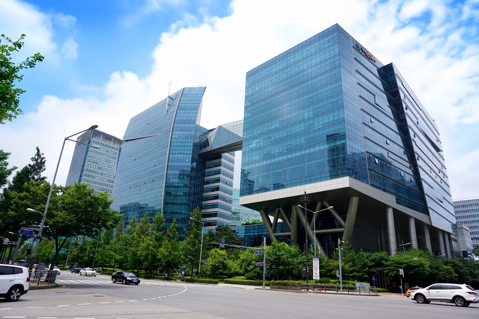 그라비티는 최근 2023년 잠정 연결 매출 및 영업이익을 공시하고, 2023년 잠정 연결 기준 매출 7260억 원, 영업이익 1600억 원을 달성했다고 밝혔다. [사진=그라비티] 