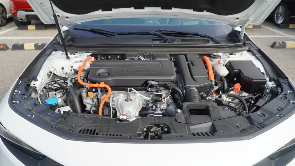 올 뉴 어코드 하이브리드의 엔진룸 [사진=김성지 기자]