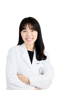 경희대학교한방병원 한방내과(폐장·호흡내과) 김관일 교수. [사진=경희의료원]