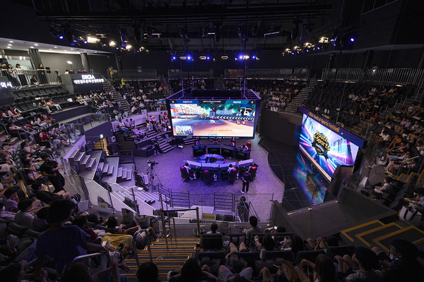 [사진=스마일게이트]