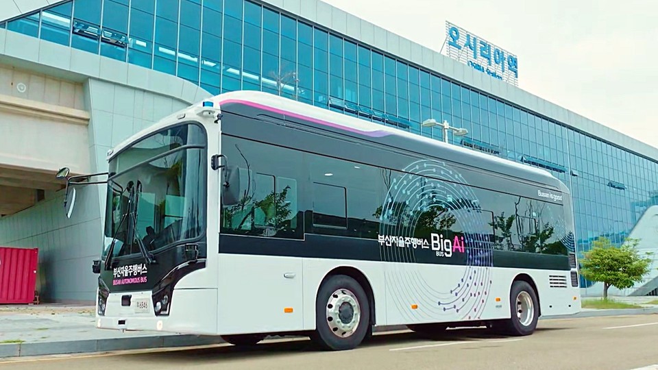 LG유플러스, 부산 오시리아 시민 대상 자율주행 개시. (사진=LG유플러스)