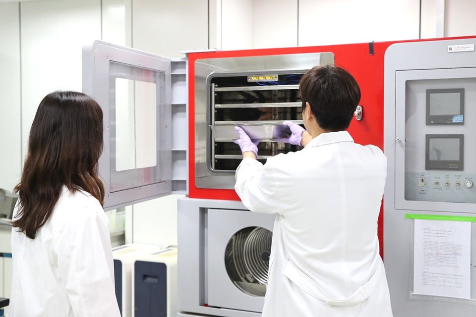 hy, ‘녹용유산균발효분말’ 식약처 개별인정 획득...노화로 감소되는 근력 유지 기능성 인정. (hy 제공)