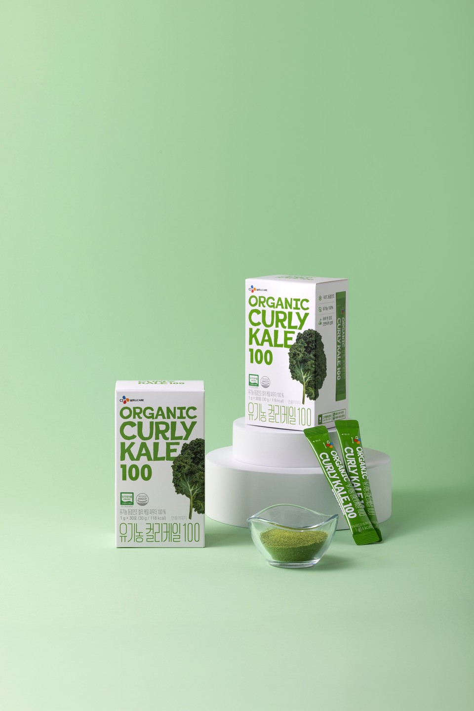 CJ웰케어, '유기농 컬리케일 100' 제품 스틸컷. (CJ웰케어 제공)