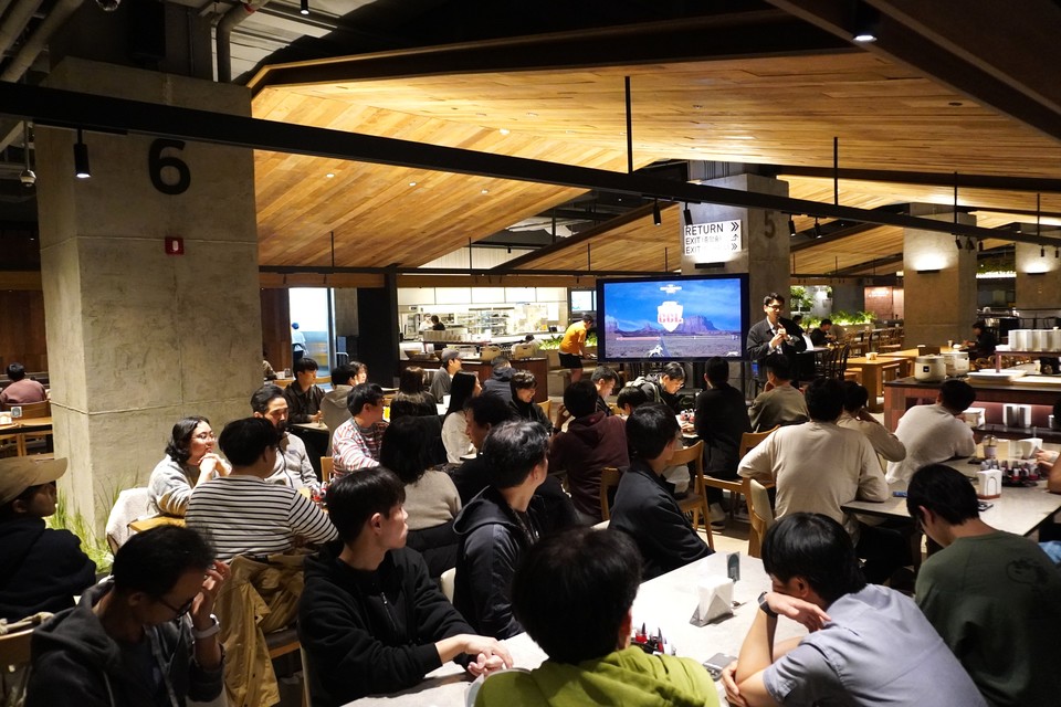 스마일게이트가 사내 창의·창작 프로그램 ‘크리에이티브 챌린저스 리그(CCL)’ 7기 참가자들이 첫 오프라인 행사 ‘챌린저스 데이’를 열고 본격적인 개발 활동에 돌입했다. [사진=스마일게이트]